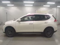 Nissan X-TRAIL лот № 30660 оценка 4  с аукциона в Японии 3