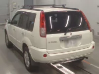 Nissan X-TRAIL лот № 10381 оценка R  с аукциона в Японии 5