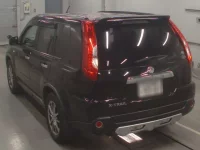 Nissan X-TRAIL лот № 30616 оценка 3.5  с аукциона в Японии 5