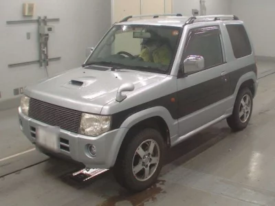 Mitsubishi PAJERO MINI