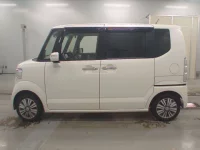 Honda N BOX PLUS лот № 692 оценка 4.5  с аукциона в Японии 3