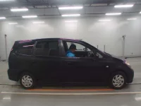 Honda STREAM лот № 10429 оценка 3.5  с аукциона в Японии 2