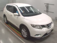 Nissan X-TRAIL лот № 30860 оценка 4  с аукциона в Японии 4
