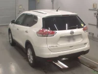Nissan X-TRAIL лот № 30860 оценка 4  с аукциона в Японии 5