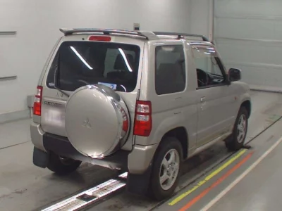 Mitsubishi PAJERO MINI