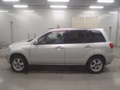 Mitsubishi AIRTREK  с аукциона в Японии