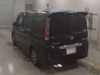 Honda STEP WAGON лот № 30978 оценка 3  с аукциона в Японии 5