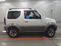 Suzuki JIMNY SIERRA лот № 30889 оценка 3.5  с аукциона в Японии 2