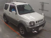 Suzuki JIMNY SIERRA лот № 30889 оценка 3.5  с аукциона в Японии 4