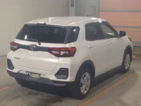 Toyota RAIZE лот № 30021 оценка 4.5  с аукциона в Японии 1