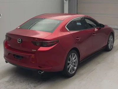 Mazda MAZDA3  с аукциона в Японии