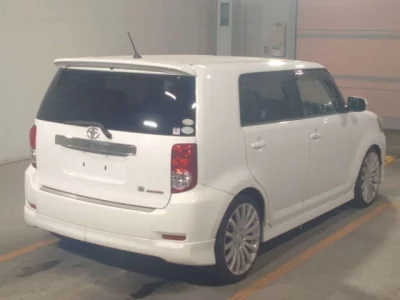 Toyota COROLLA RUMION