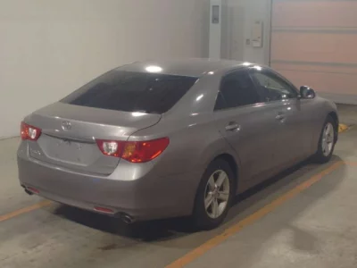 Toyota MARK X  с аукциона в Японии