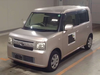 Toyota PIXIS SPACE  с аукциона в Японии