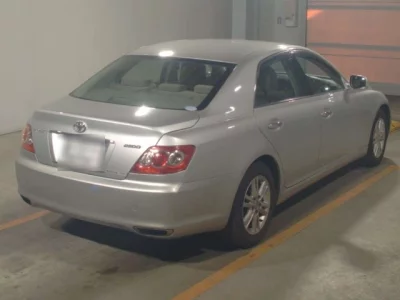 Toyota MARK X  с аукциона в Японии