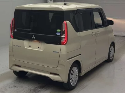 Mitsubishi EK SPACE