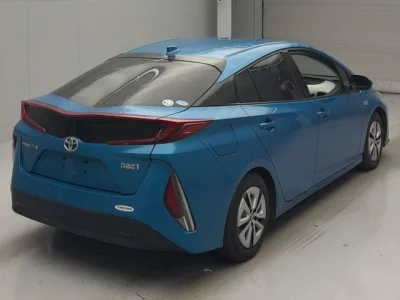 Toyota Prius PHV