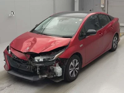 Toyota PRIUS PHV  с аукциона в Японии