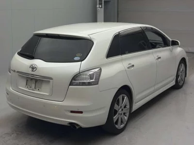 Toyota Mark X Zio