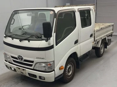 Toyota DYNA  с аукциона в Японии