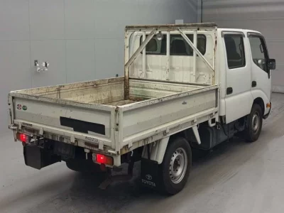 Toyota DYNA  с аукциона в Японии