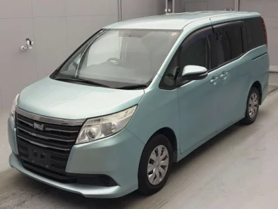 Toyota NOAH  с аукциона в Японии