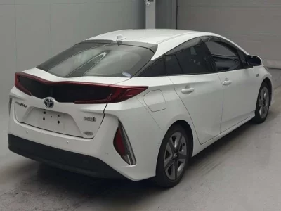 Toyota Prius PHV