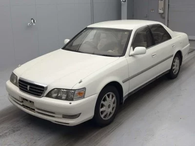 Toyota CRESTA  с аукциона в Японии