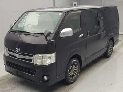 Toyota HiAce Van