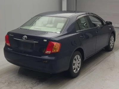 Toyota COROLLA AXIO  с аукциона в Японии