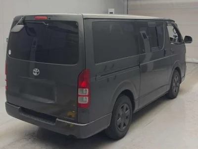 Toyota HIACE VAN  с аукциона в Японии