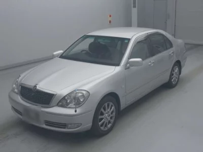 Toyota BREVIS  с аукциона в Японии