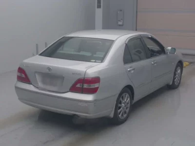 Toyota BREVIS  с аукциона в Японии