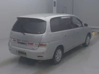 Toyota GAIA лот № 121 оценка 3.5  с аукциона в Японии 1