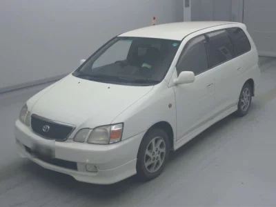 Toyota GAIA  с аукциона в Японии