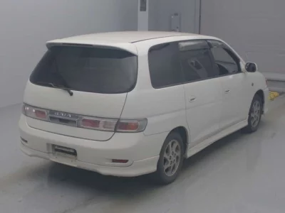Toyota GAIA  с аукциона в Японии