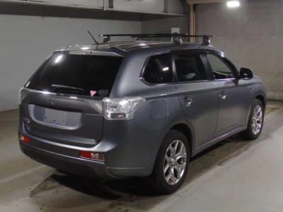 Mitsubishi OUTLANDER PHEV