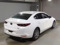 Mazda MAZDA3 лот № 2162 оценка 4  с аукциона в Японии 1