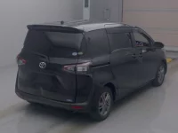 Toyota SIENTA лот № 7141 оценка R  с аукциона в Японии 1