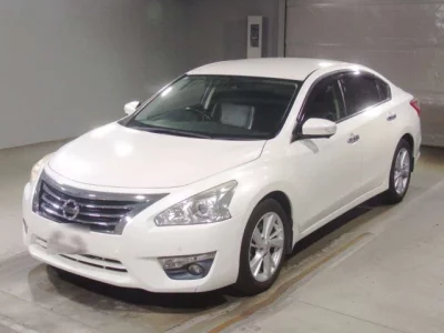 Nissan TEANA