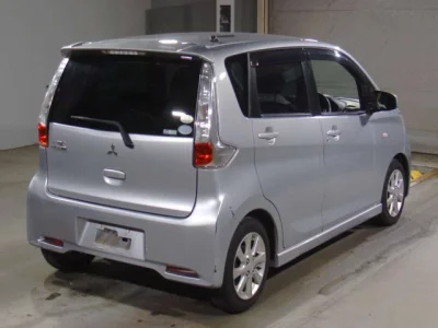 Mitsubishi EK CUSTOM