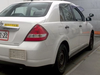 Nissan Tiida Latio