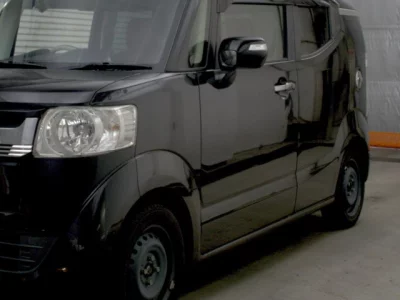 Honda N-Box Slash