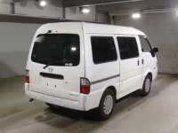 Mazda BONGO VAN лот № 30075 оценка R  с аукциона в Японии 1