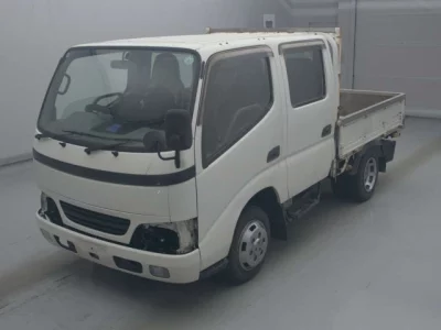 Toyota DYNA  с аукциона в Японии