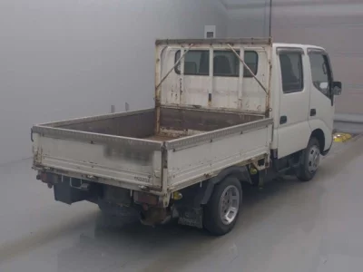 Toyota DYNA  с аукциона в Японии