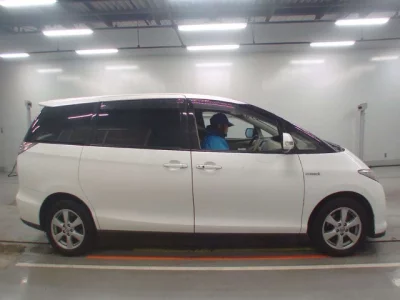 Toyota ESTIMA HYBRID