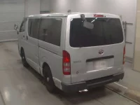 Toyota HIACE VAN лот № 30236 оценка 3  с аукциона в Японии 5