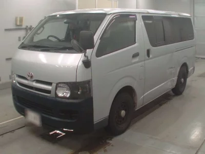 Toyota HiAce Van