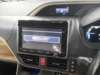 Toyota NOAH лот № 50019 оценка R  с аукциона в Японии 8